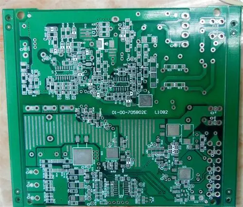 回路高速FPGAのPCB設計技術を見る